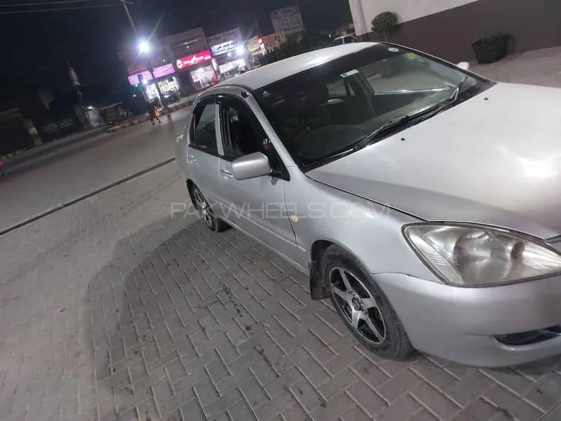 Mitsubishi Lancer 2005 for Sale in Lahore Mitsubishi Lancer 2005 for Sale in Lahore Image-6
