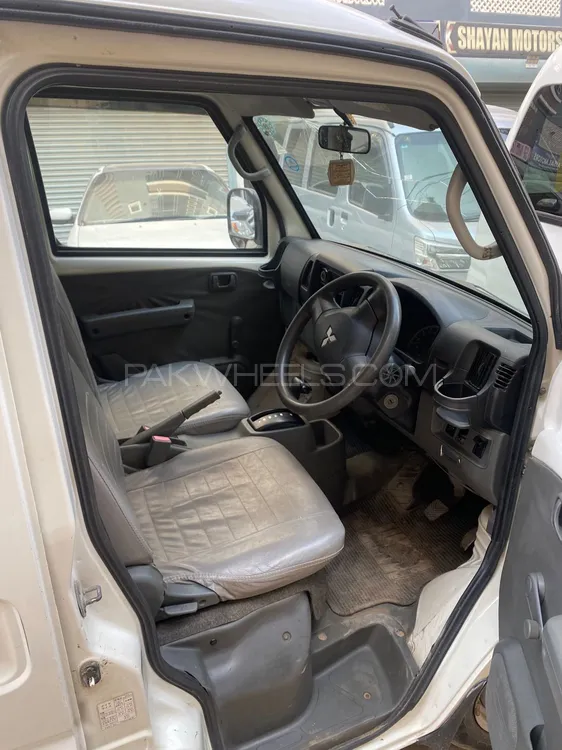 Mitsubishi Minicab 2012 for Sale in Karachi Mitsubishi Minicab 2012 for Sale in Karachi Image-10