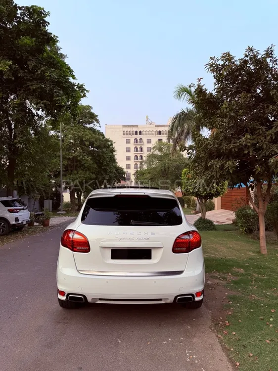 Porsche Cayenne 2013 for Sale in Lahore Porsche Cayenne 2013 for Sale in Lahore Image-4