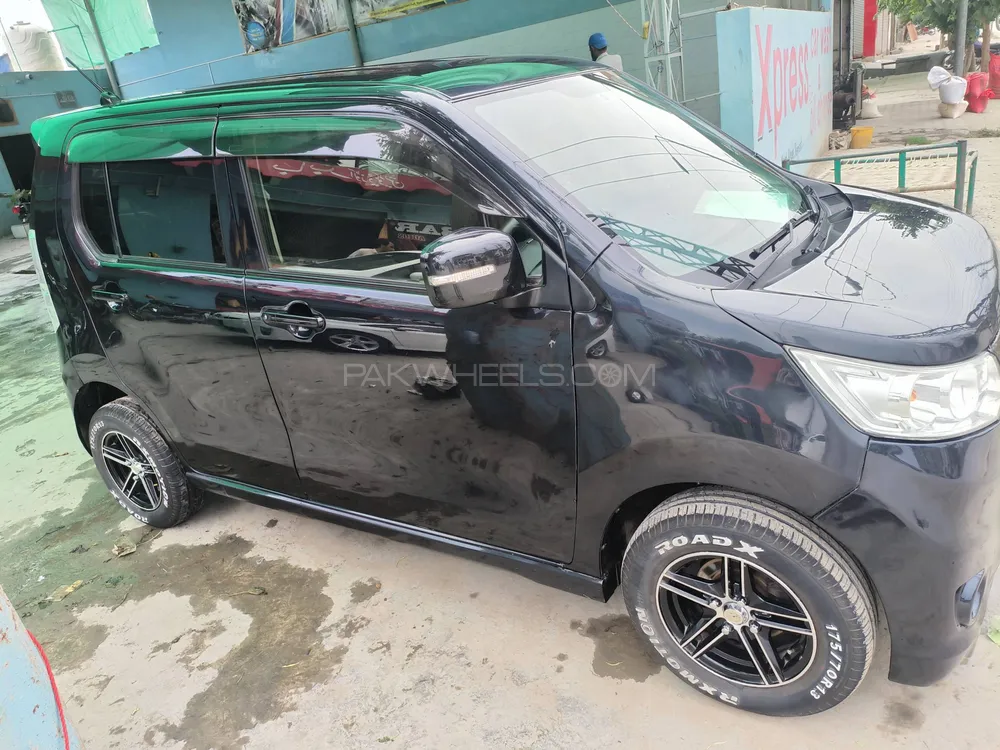 Suzuki Wagon R 2013 for Sale in Peshawar Suzuki Wagon R 2013 for Sale in Peshawar Image-4