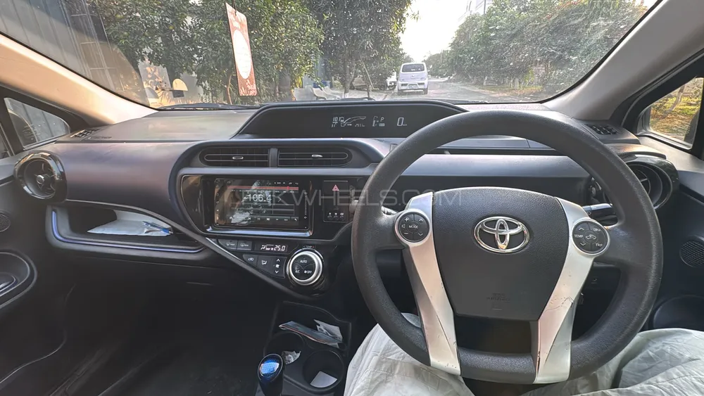 Toyota Aqua 2015 for Sale in Lahore Toyota Aqua 2015 for Sale in Lahore Image-18