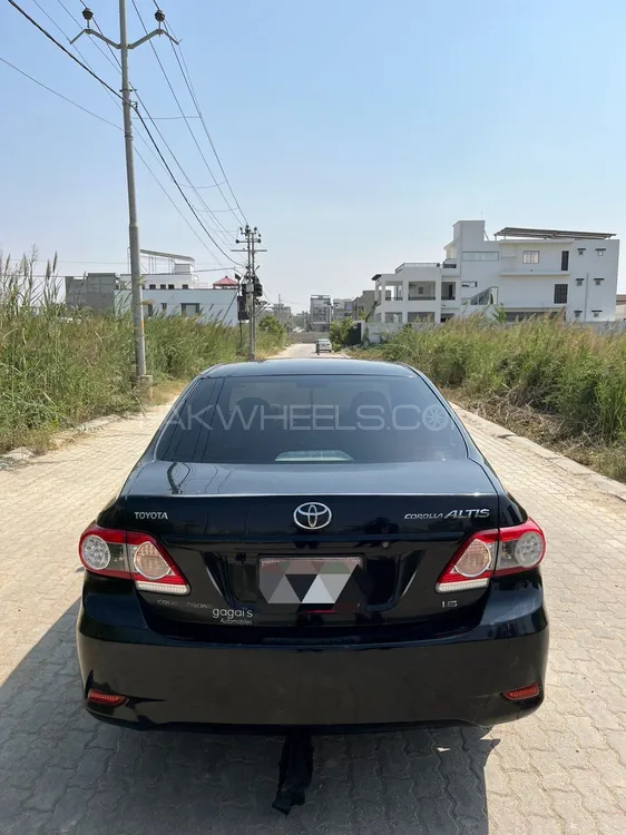 Toyota Corolla 2012 for Sale in Karachi Image-1