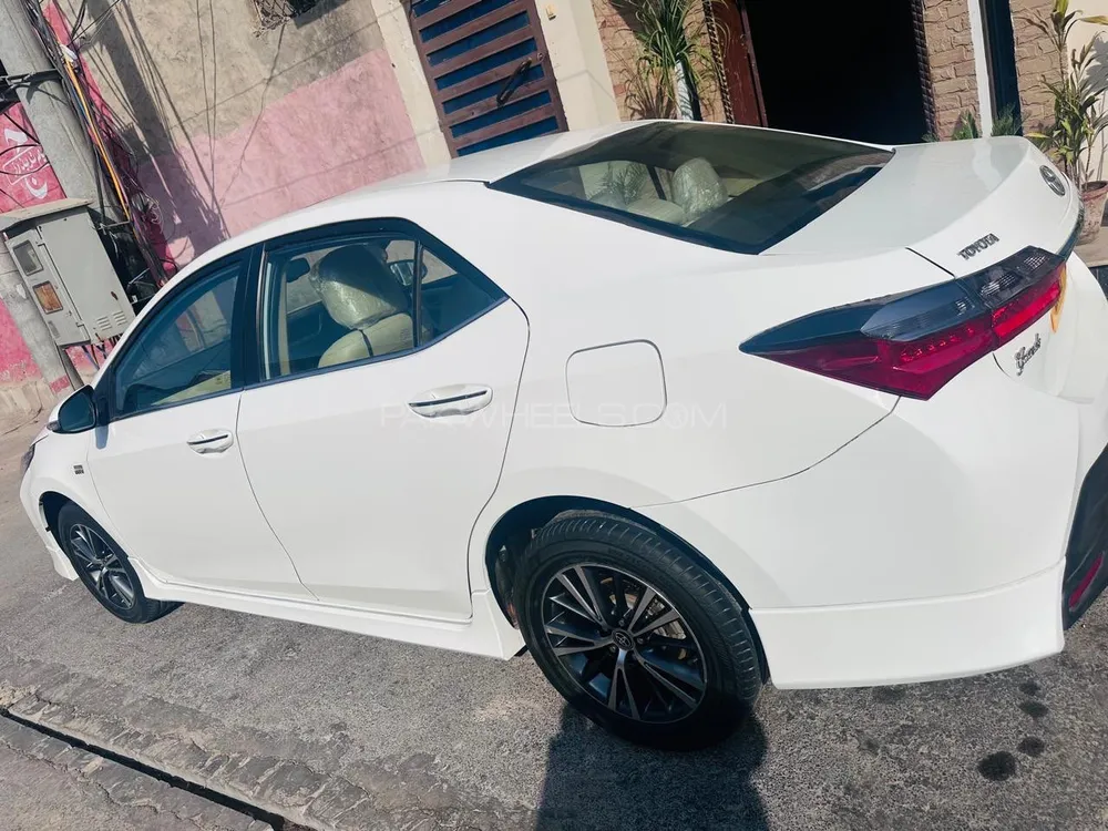 Toyota Corolla 2021 for Sale in Rahim Yar Khan Toyota Corolla 2021 for Sale in Rahim Yar Khan Image-3