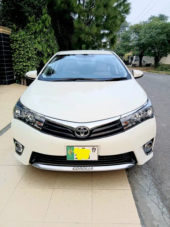 Toyota Corolla 2017 for Sale in Lahore Image-1