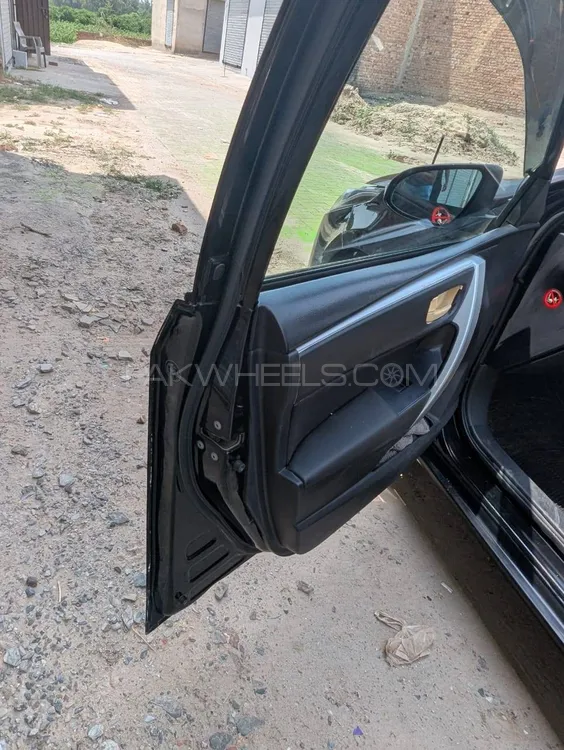 Toyota Corolla 2020 for Sale in Toba Tek Singh Toyota Corolla 2020 for Sale in Toba Tek Singh Image-3