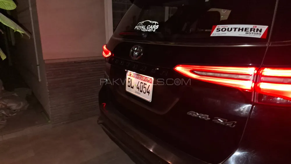 Toyota Fortuner 2023 for Sale in Karachi Toyota Fortuner 2023 for Sale in Karachi Image-15