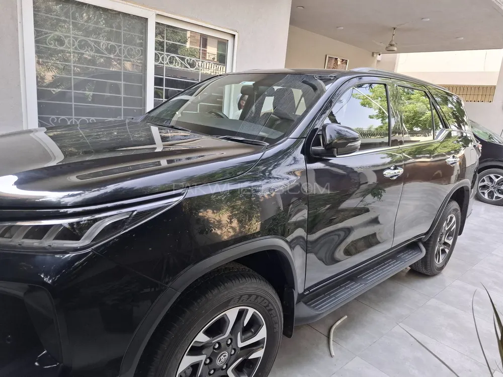 Toyota Fortuner 2023 for Sale in Karachi Toyota Fortuner 2023 for Sale in Karachi Image-8
