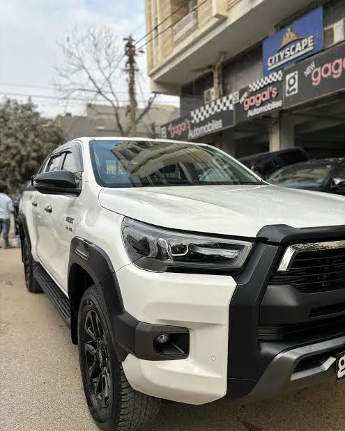 Toyota Hilux 2024 for Sale in Karachi Image-1
