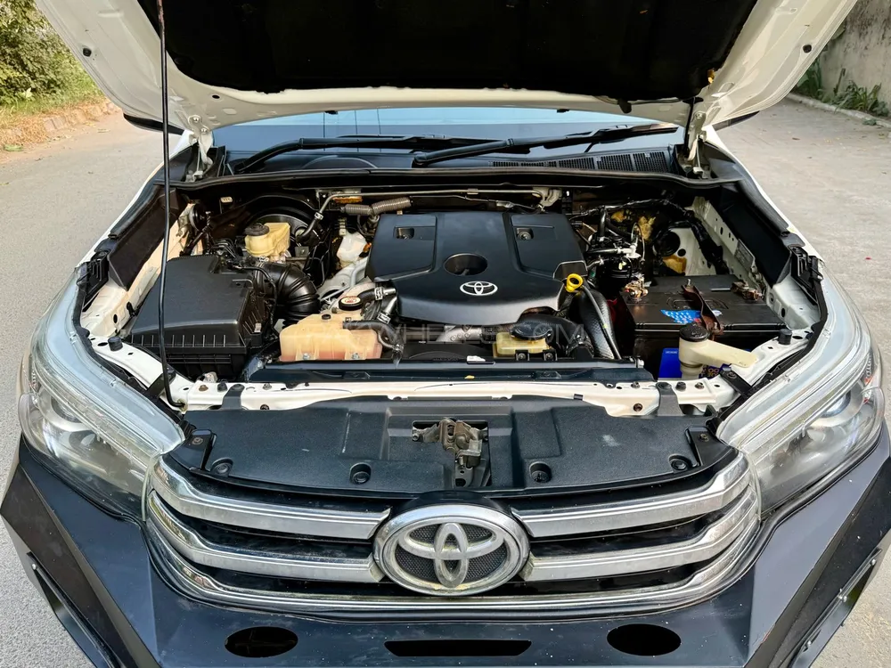Toyota Hilux 2018 for Sale in Lahore Toyota Hilux 2018 for Sale in Lahore Image-4