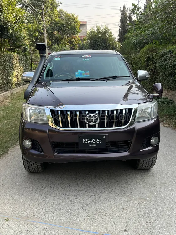 Toyota Hilux 2013 for Sale in Islamabad Toyota Hilux 2013 for Sale in Islamabad Image-3