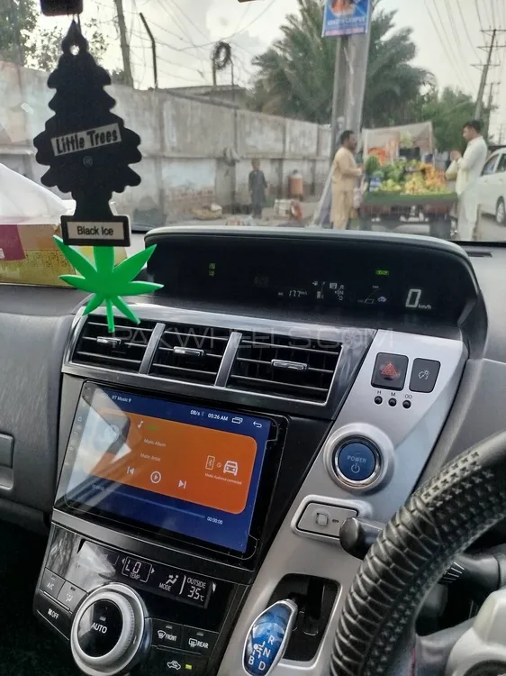 Toyota Prius Alpha 2011 for Sale in Peshawar Toyota Prius Alpha 2011 for Sale in Peshawar Image-10