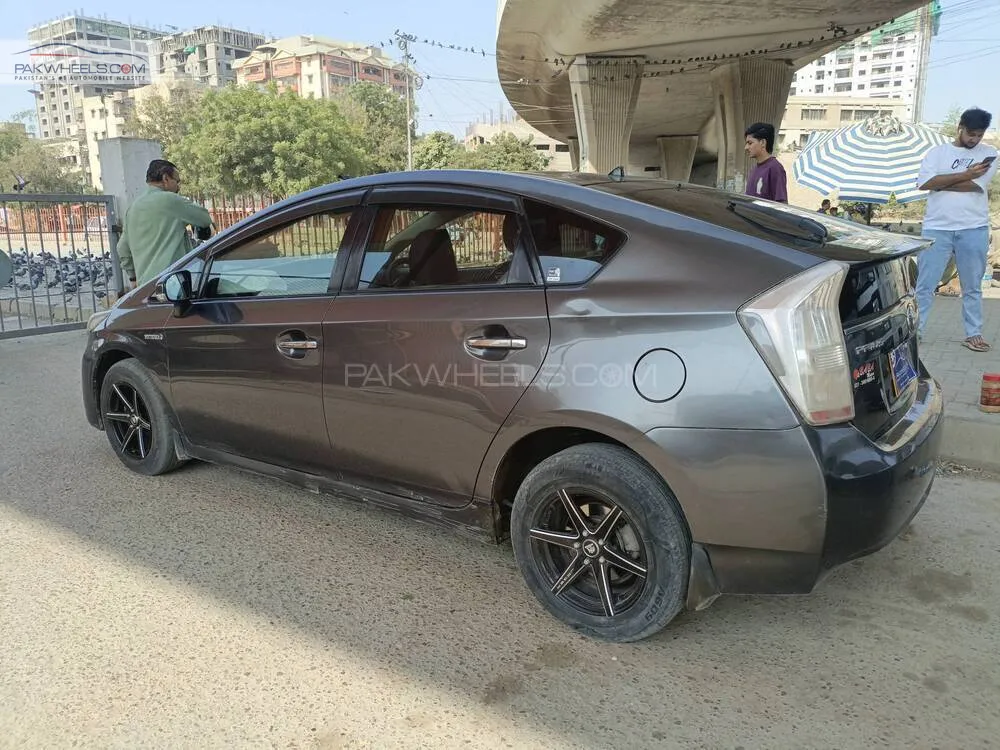 ٹویوٹا پریوس 2011 for Sale in کراچی ٹویوٹا پریوس 2011 for Sale in کراچی Image-6