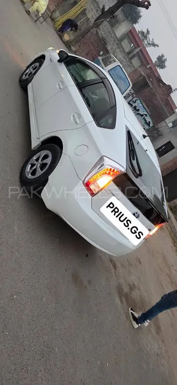 Toyota Prius 2015 for Sale in Sheikhupura Image-1