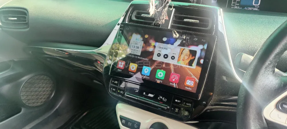 Toyota Prius 2017 for Sale in Islamabad Image-1