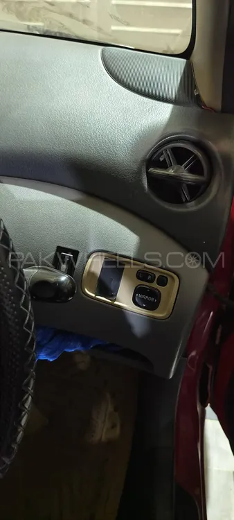 Toyota Vitz 2000 for Sale in Peshawar Toyota Vitz 2000 for Sale in Peshawar Image-2