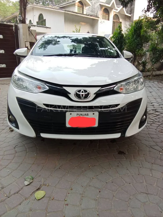 Toyota Yaris Sedan 2021 for Sale in Lahore Image-1