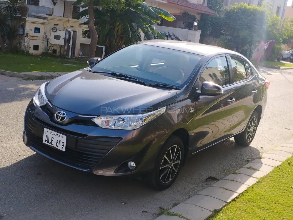 Toyota Yaris Sedan 2022 for Sale in Lahore Image-1