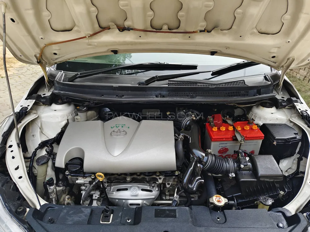 Toyota Yaris Sedan 2020 for Sale in Lahore Toyota Yaris Sedan 2020 for Sale in Lahore Image-13