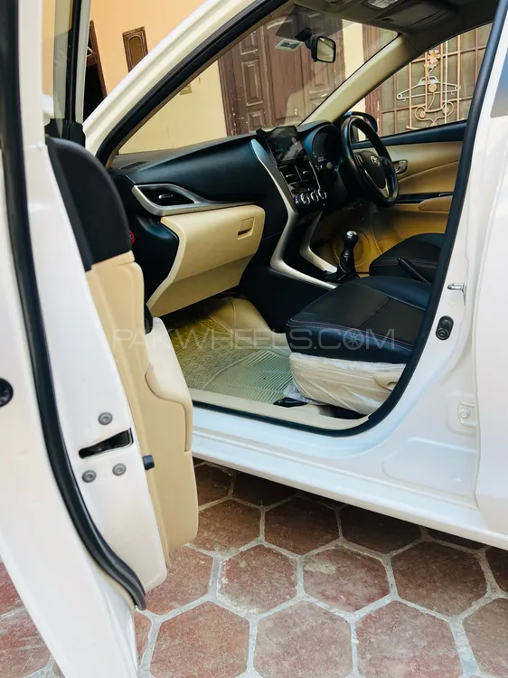 Toyota Yaris Sedan 2022 for Sale in Multan Toyota Yaris Sedan 2022 for Sale in Multan Image-4