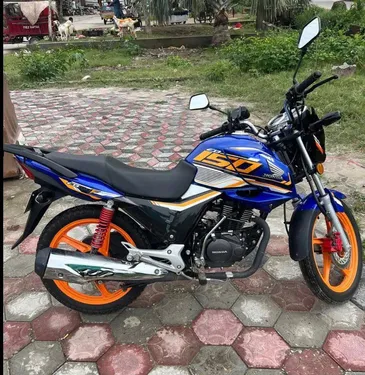 Honda CB 150F 2025