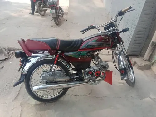 Honda CD 70 2022