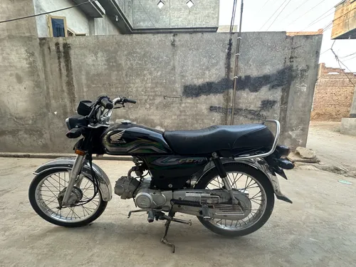 Honda CD 70 2023