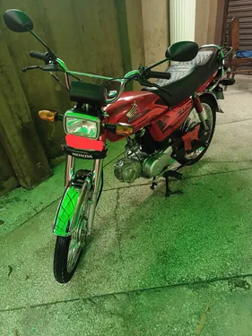 Honda CD 70 2024