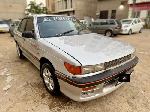 Mitsubishi Lancer 1990