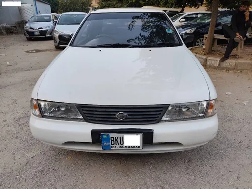 Nissan Sunny 1998