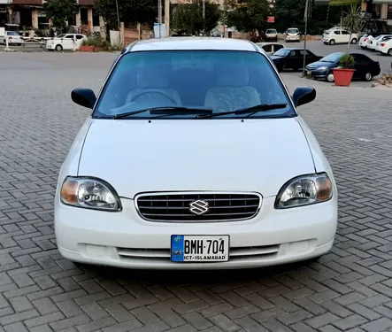 Suzuki Baleno JXR 2004