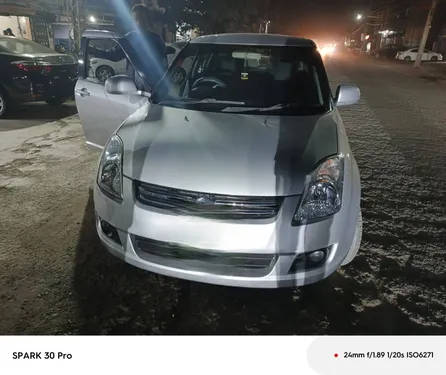 Suzuki Swift DLX 1.3 2012