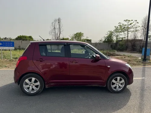 Suzuki Swift DLX Automatic 1.3 Navigation 2020