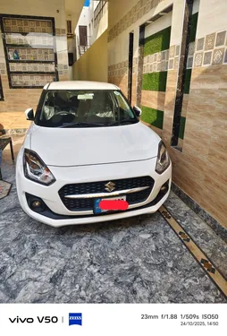 Suzuki Swift GLX CVT 2025