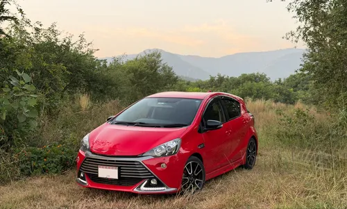 Toyota Aqua GS 2013