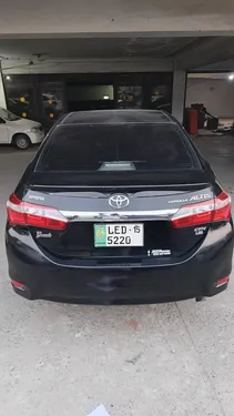Toyota Corolla Altis Grande CVT-i 1.8 2015