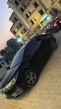 Toyota Corolla Altis Grande CVT-i 1.8 2017