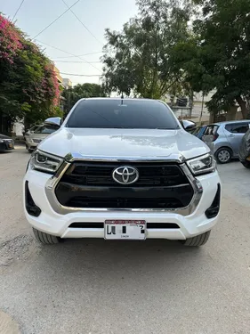 Toyota Hilux Revo V Automatic 2.8 2022