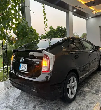 Toyota Prius S Touring Selection 1.8 2014