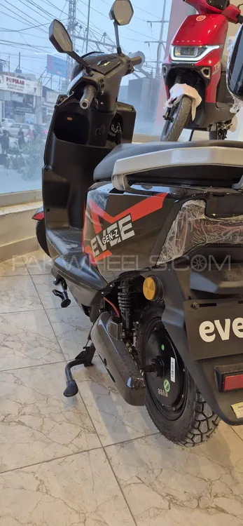 Evee C1 2025 for Sale Image-1