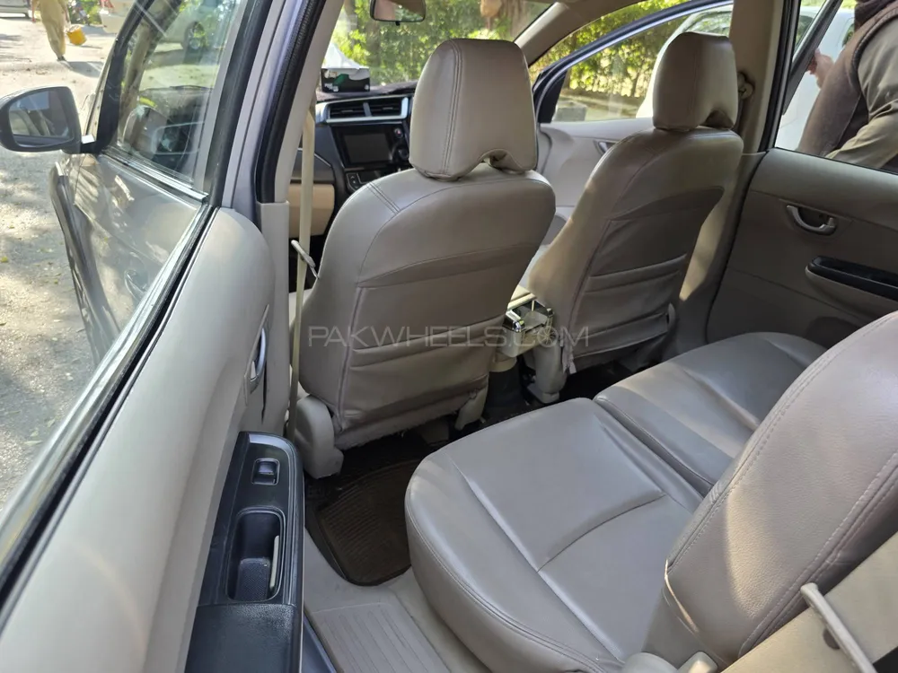 Honda BR-V 2017 for Sale in Islamabad Honda BR-V 2017 for Sale in Islamabad Image-19