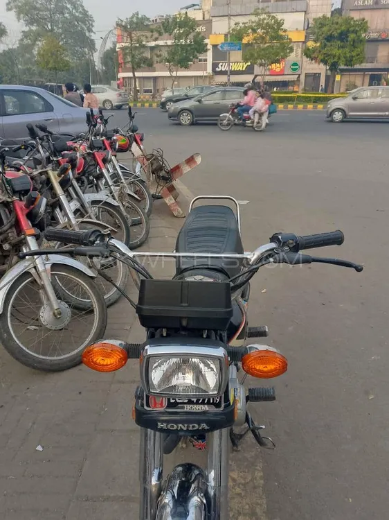 Honda CG 125 2019 for Sale Honda CG 125 2019 for Sale Image-7