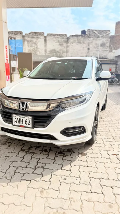 Honda Vezel 2019 for Sale in Islamabad Image-1
