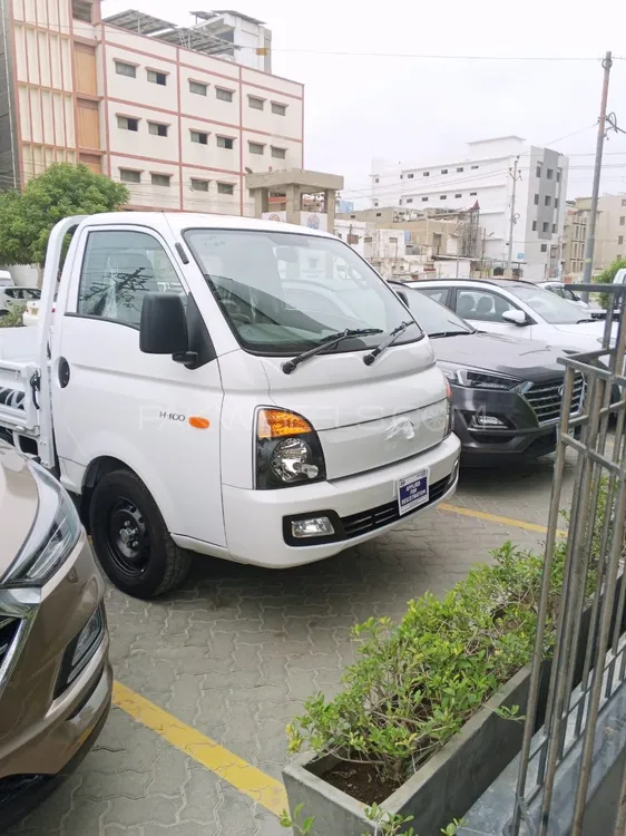 Hyundai H-100 2025 for Sale in Karachi Image-1