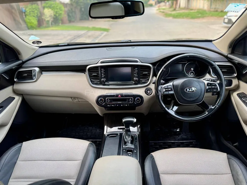KIA Sorento 2021 for Sale in Lahore KIA Sorento 2021 for Sale in Lahore Image-8