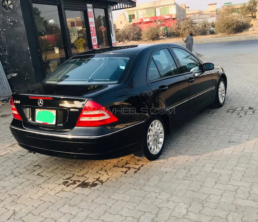 Mercedes Benz C Class 2003 for Sale in Lahore Mercedes Benz C Class 2003 for Sale in Lahore Image-4