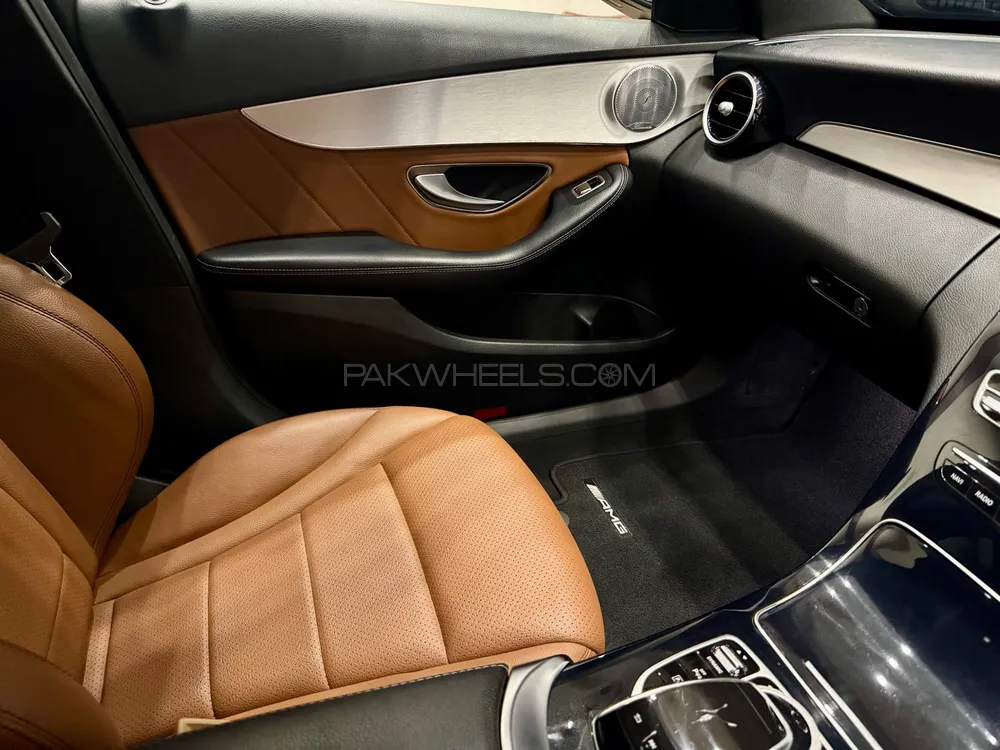 Mercedes Benz C Class 2019 for Sale in Lahore Mercedes Benz C Class 2019 for Sale in Lahore Image-11