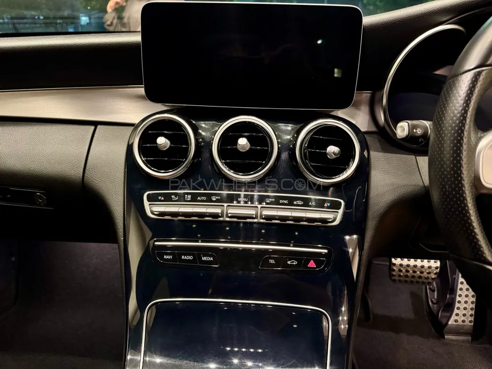 Mercedes Benz C Class 2019 for Sale in Lahore Mercedes Benz C Class 2019 for Sale in Lahore Image-8