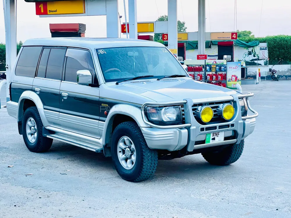 Mitsubishi Pajero 1992 for Sale in Liaqat Pur Image-1