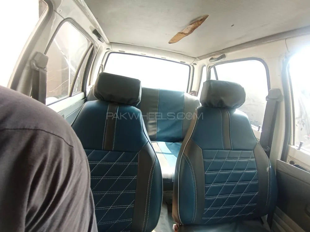 Suzuki Mehran 2006 for Sale in Lahore Suzuki Mehran 2006 for Sale in Lahore Image-3