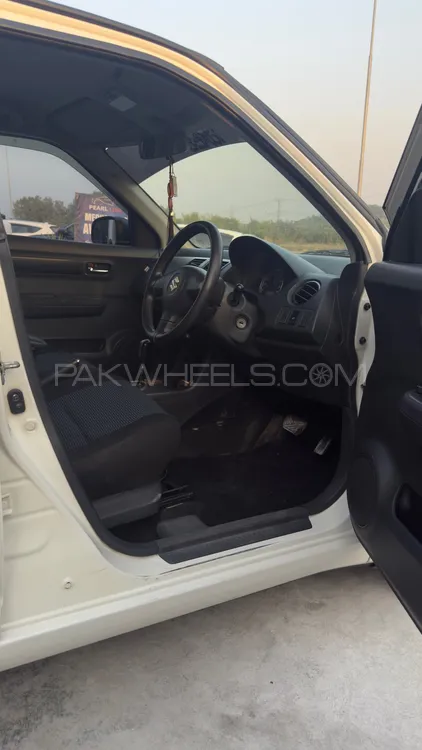 Suzuki Swift 2017 for Sale in Islamabad Suzuki Swift 2017 for Sale in Islamabad Image-8